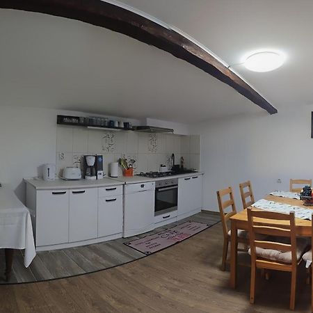 Casa De Oaspeti Laura Râșnov Zewnętrze zdjęcie