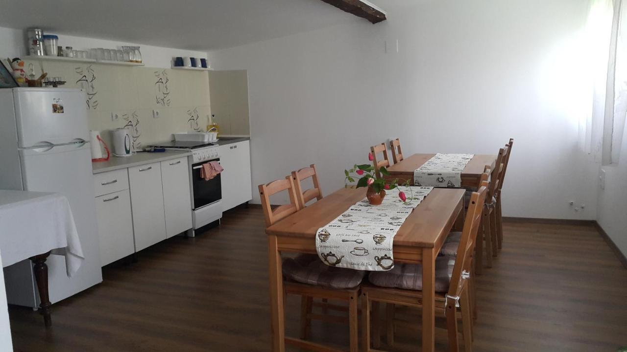 Casa De Oaspeti Laura Râșnov Zewnętrze zdjęcie